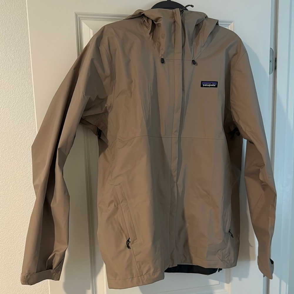 Patagonia Men’s Torrentshell 3L Rain Jacket